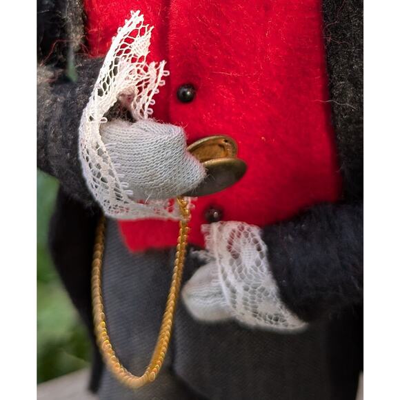 Byers' Choice Caroler 1989 Christmas Man Black Coat Red Vest Brass Pocket Watch - Picture 4 of 8